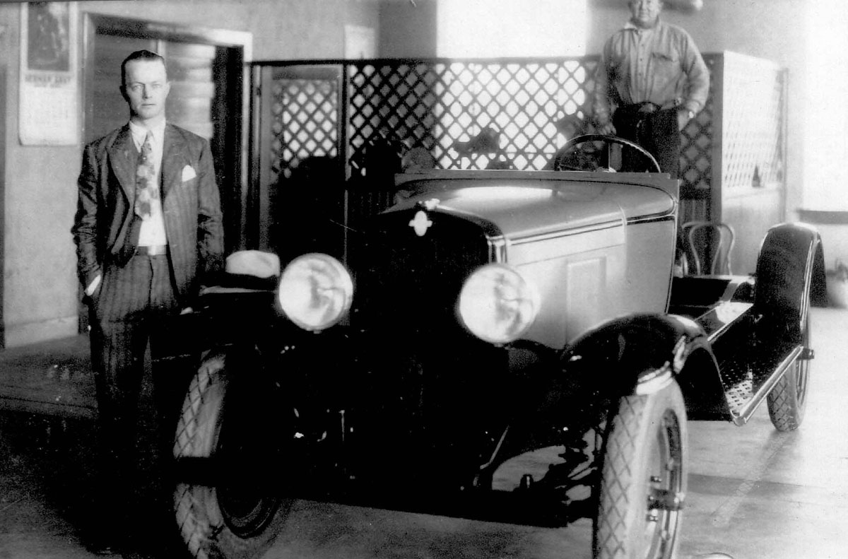 Automobile 1930