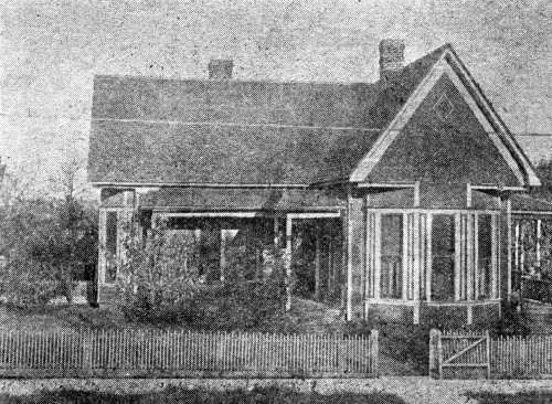HOMES OF LEXINGTON (1910)